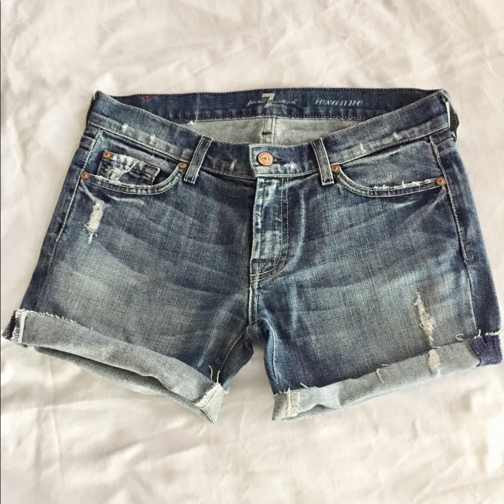 7 for all mankind distressed jean short